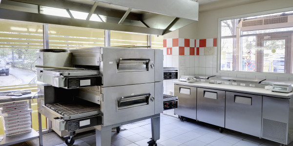 Limpiezas de Conductos de Extracción y Ventilación Ulea · Cocina de Residencias