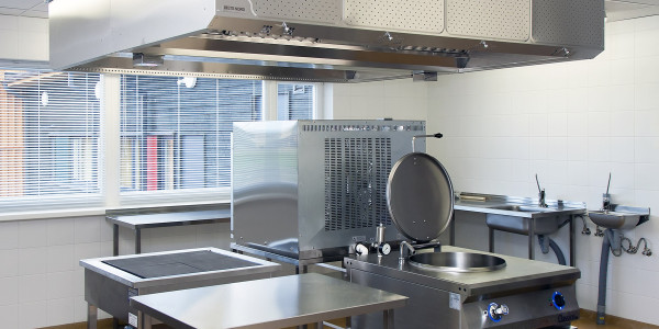 Limpiezas de Conductos de Extracción y Ventilación en Murcia · Cocina de Geriátricos